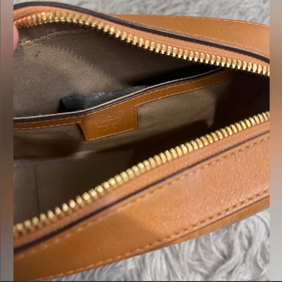 MCM Camera Bag in Visetos Original and Tracy Zip Card Case in Visetos Bundle - Picture 3 of 8